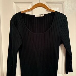 Women's Black Ribbed Top